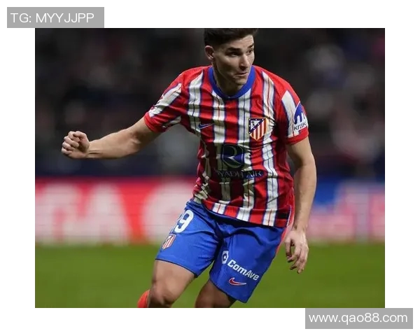 莱万梅开二度助力巴萨逆转胜利展现强大攻击力