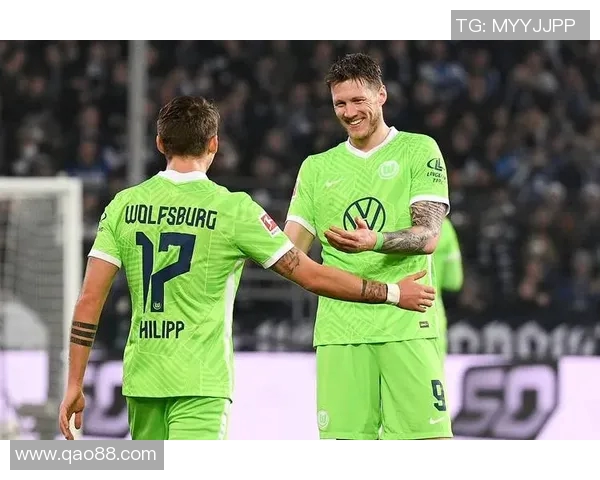 德甲前四更替：勒沃库森客场逆袭，门兴格拉德巴赫滑落